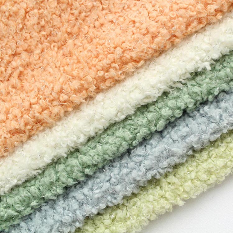 Жүн мата дегеніміз не? Жаһандық сатып алушылар үшін жоғары сапалы полиэфирлі жүн матаға арналған практикалық нұсқаулық